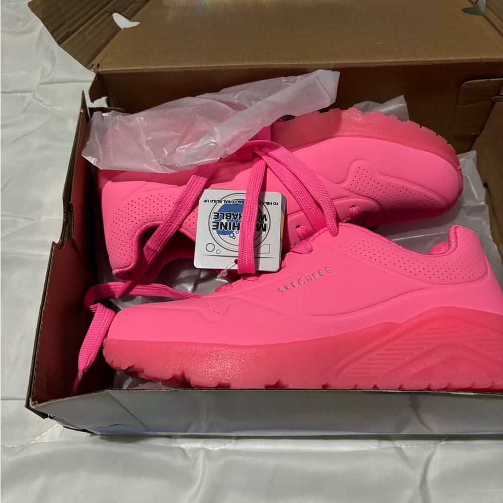 NWT kids Skechers